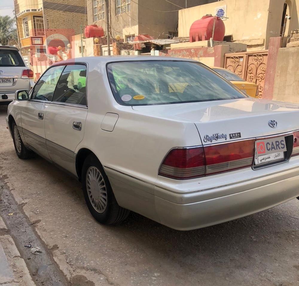 تۆیۆتا کراون